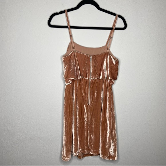 Alice + Olivia Alexis Ruffled Velvet Mini Dress Peach Pink - Picture 6 of 6